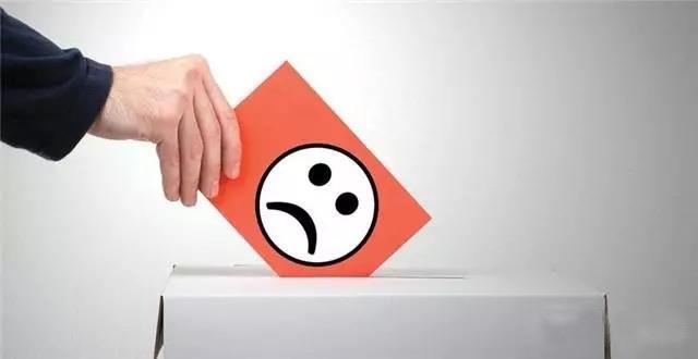 面對(duì)客戶(hù)投訴，怎樣的回復(fù)既禮貌又有效？ 